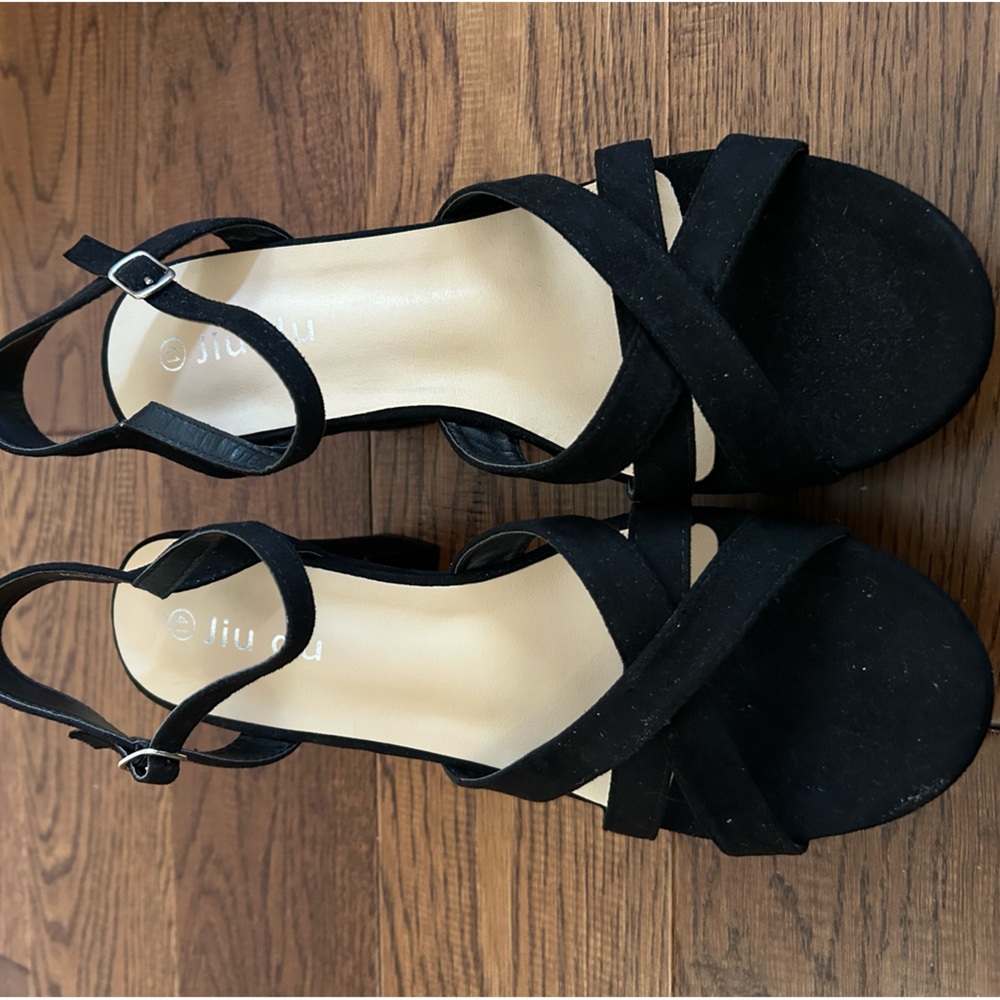 Black, platforms